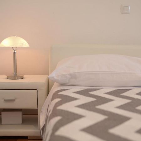 Base Bridge Apartment - Zadar City Centre - Free Parking エクステリア 写真