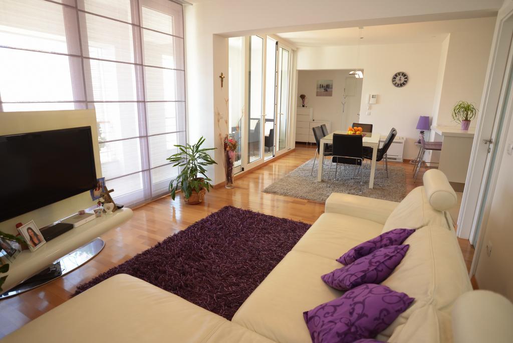 Base Bridge Apartment - Zadar City Centre - Free Parking エクステリア 写真