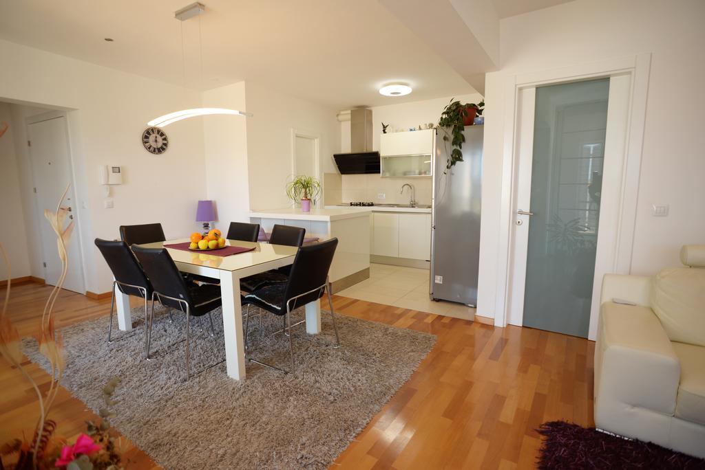 Base Bridge Apartment - Zadar City Centre - Free Parking エクステリア 写真
