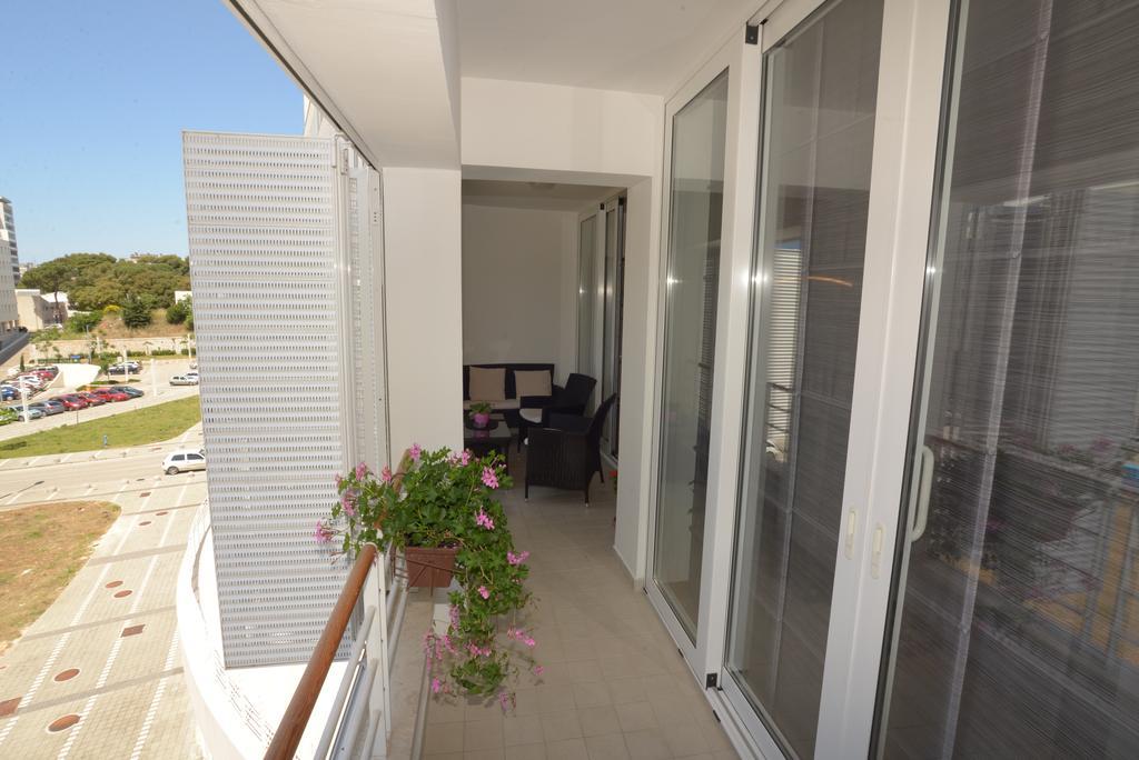 Base Bridge Apartment - Zadar City Centre - Free Parking エクステリア 写真