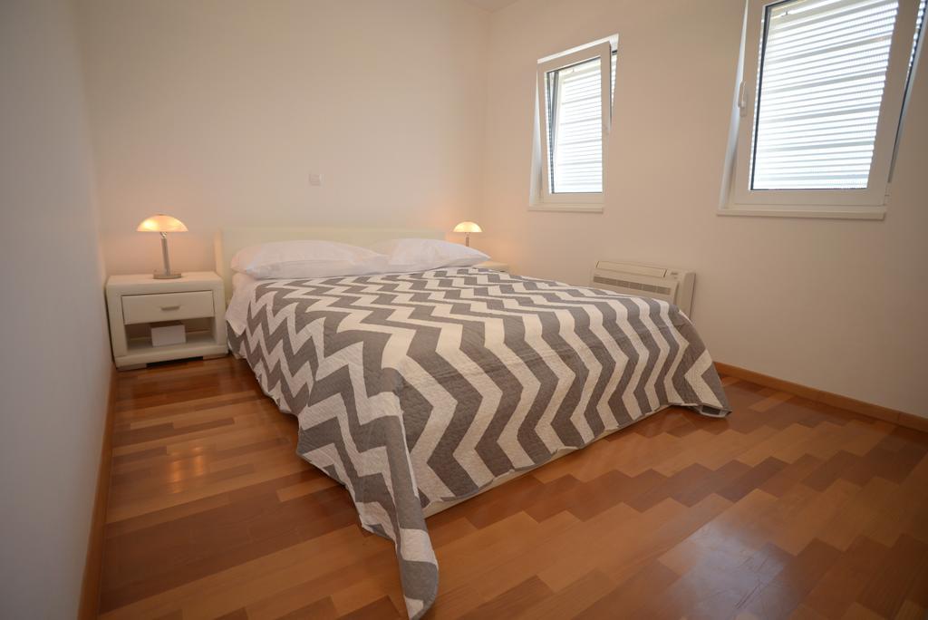 Base Bridge Apartment - Zadar City Centre - Free Parking エクステリア 写真