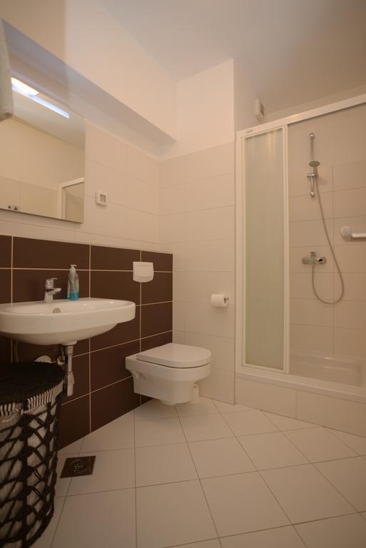 Base Bridge Apartment - Zadar City Centre - Free Parking エクステリア 写真