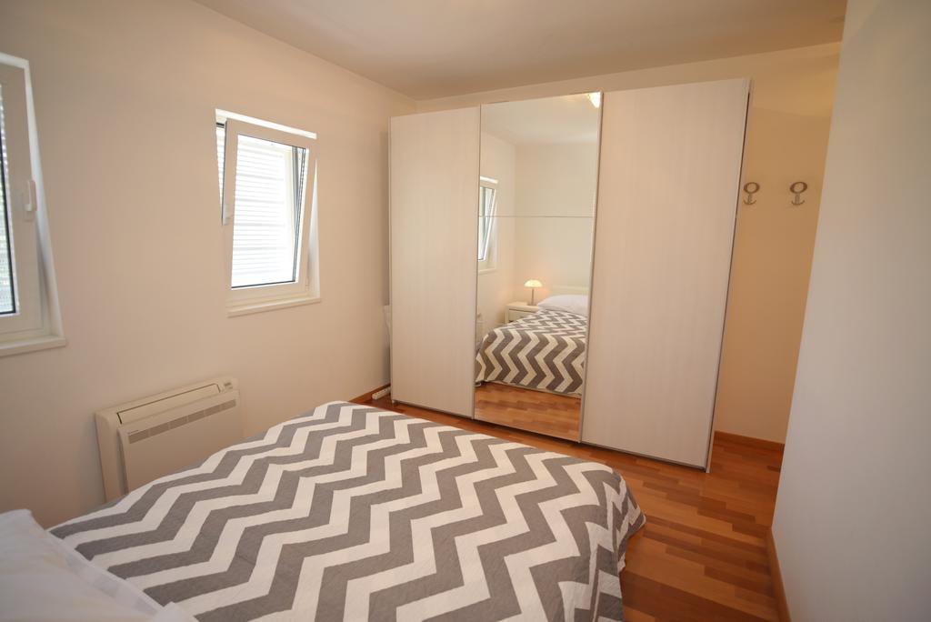Base Bridge Apartment - Zadar City Centre - Free Parking エクステリア 写真