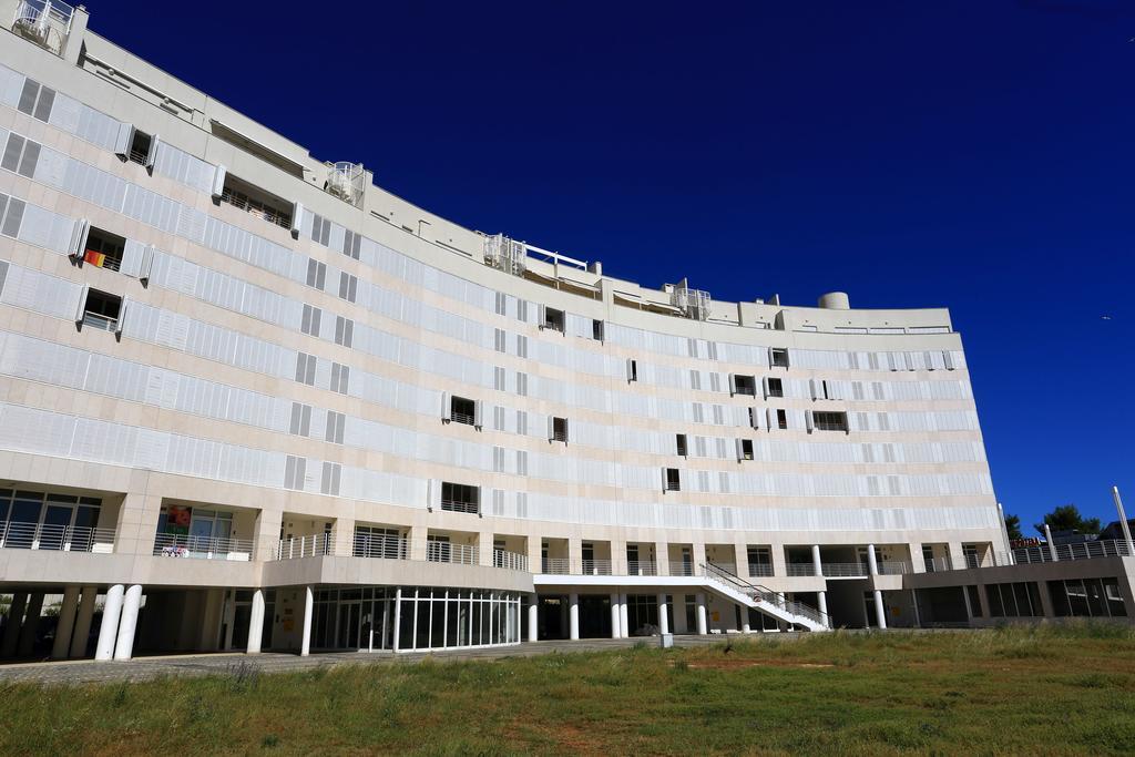 Base Bridge Apartment - Zadar City Centre - Free Parking エクステリア 写真